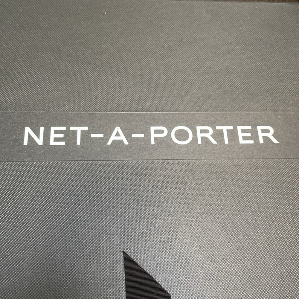 Net-A-Porter Black Gift Box - Picture 4 of 11